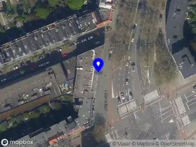 112 melding Ambulance met gepaste spoed naar de 's-Gravendijkwal in Rotterdam