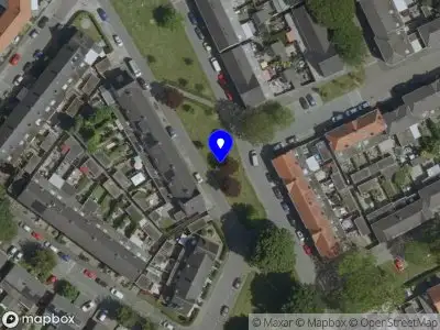 Brandweer met grote spoed naar de Borneostraat in Maastricht vanwege gebouwbrand