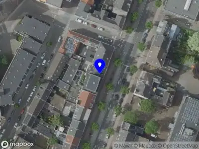 Ambulance met grote spoed naar de Markt in Swalmen