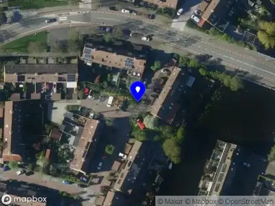 Ambulance met gepaste spoed naar de Kooikerstraat in Alkmaar