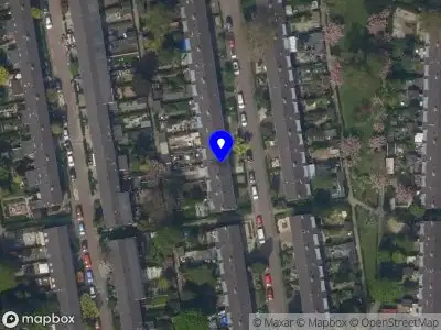 Ambulance met gepaste spoed naar de Dennendaal in Rotterdam