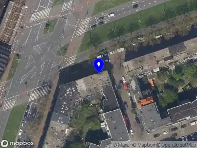 Ambulance met gepaste spoed naar de Putselaan in Rotterdam