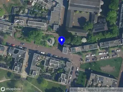 Brandweer met grote spoed naar de J.F. Berghoefplantsoen in Amsterdam