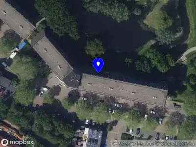 Ambulance met gepaste spoed naar de Nicolaas Beetsstraat in Alblasserdam