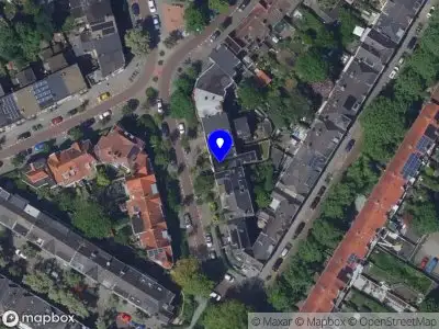 Ambulance met grote spoed naar de Javastraat in Dordrecht