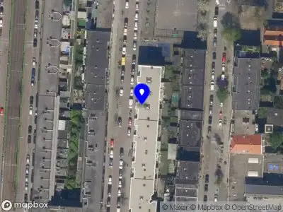 Ambulance met grote spoed naar de Watergeusstraat in Rotterdam