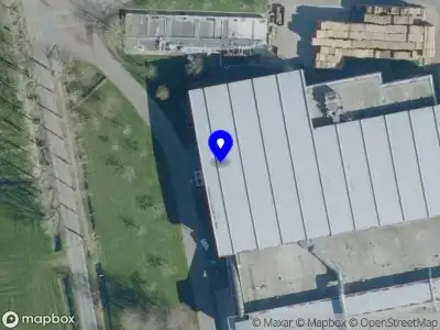 112 melding Politie naar de Oostenbroekweg in Velddriel vanwege voertuigen te water