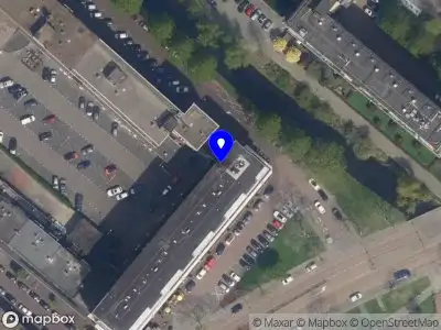 Ambulance met grote spoed naar de Streksingel in Rotterdam