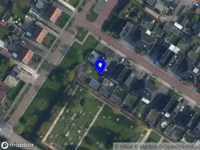 Brandweer met gepaste spoed naar de Rozenstraat in Bovensmilde vanwege afhijsen patient