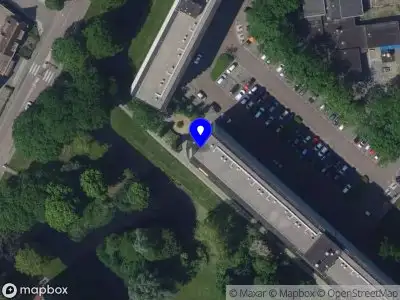 112 melding Ambulance met gepaste spoed naar de Pieter de Hoochplaats in Alblasserdam