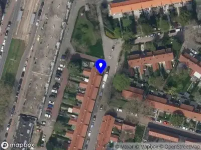 Ambulance met grote spoed naar de Voorde in Rotterdam