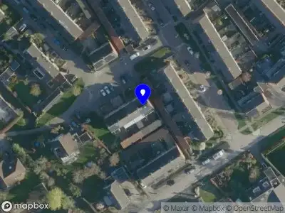Ambulance met grote spoed naar de Prins Willem-Alexanderstraat in Heukelum