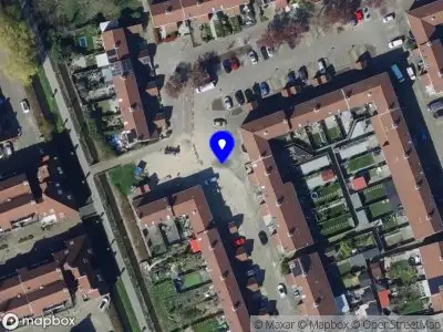 Ambulance met grote spoed naar de Condorhoek in Spijkenisse