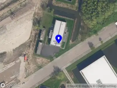 Ambulance met grote spoed naar de Kleiweg in Rotterdam