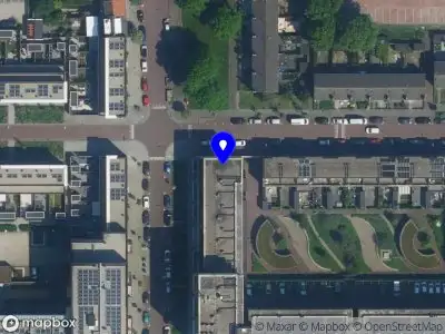 Ambulance met gepaste spoed naar de Truus Oversteegenstraat in Haarlem