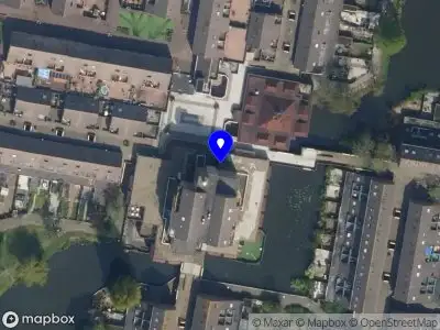 Ambulance met gepaste spoed naar de Borndiep in Capelle aan den IJssel