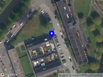 Ambulance met grote spoed naar de Adriaan Kluitstraat in Rotterdam