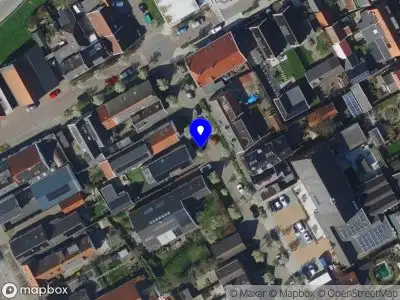 Ambulance met grote spoed naar de Middelstraat in Nieuw-Beijerland