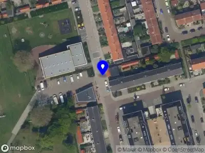 Ambulance met gepaste spoed naar de Willem Barentszstraat in Capelle aan den IJssel