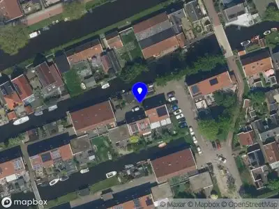 Ambulance met grote spoed naar de Orgelmakersgracht in Zaandijk