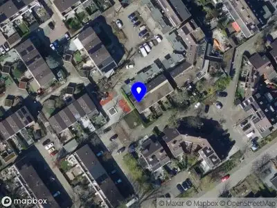 Ambulance met gepaste spoed naar de Willem-Alexanderplantsoen in Barendrecht