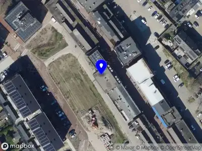 Brandweer met gepaste spoed naar de Middenbaan in Barendrecht vanwege een liftopsluiting