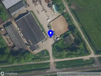 Ambulance met grote spoed naar de Oude Notweg in Haarlemmerliede