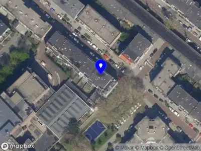 Ambulance met gepaste spoed naar de Banierstraat in Rotterdam
