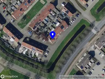 Ambulance met grote spoed naar de Minerva in Hellevoetsluis