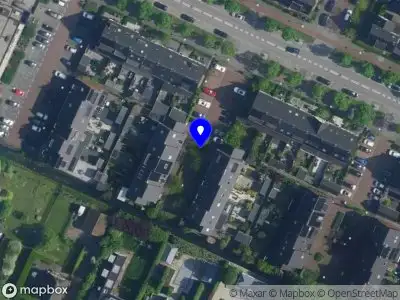 Ambulance met grote spoed naar de Lunenburg in Amstelveen