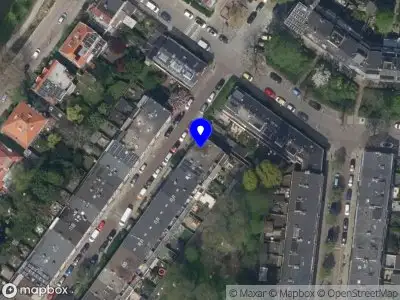 Ambulance met grote spoed naar de Zegenstraat in Rotterdam