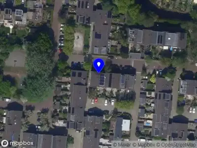Ambulance met grote spoed naar de Zilverschoontuin in Leiden