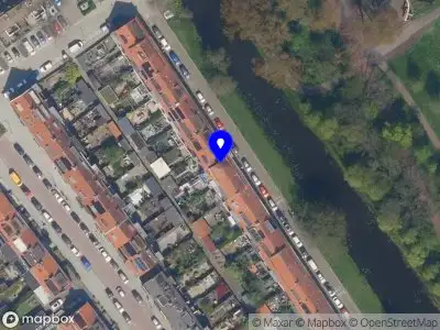 Ambulance met grote spoed naar de Molensingel in Rotterdam