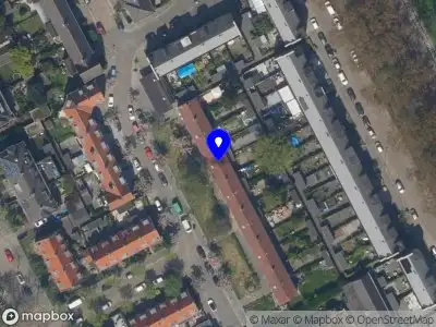 Ambulance met grote spoed naar de Streefkerkstraat in Rotterdam