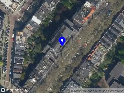 Ambulance met grote spoed naar de Graaf Florisstraat in Rotterdam
