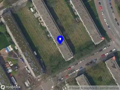 Ambulance met gepaste spoed naar de Peitkreek in Rotterdam