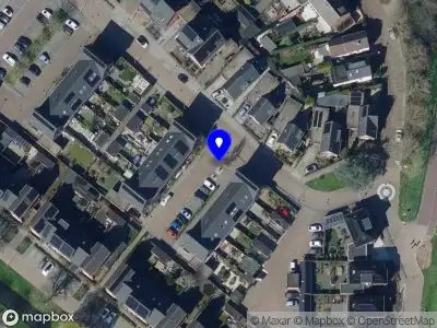 Ambulance met grote spoed naar de Esdoornstraat in Hendrik-Ido-Ambacht