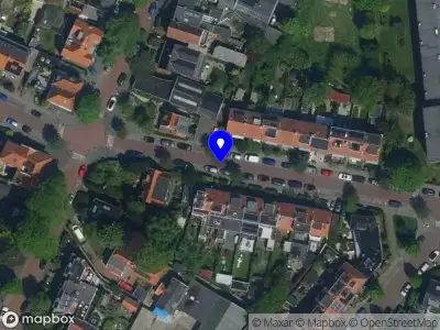 Brandweer met grote spoed naar de Rusburglaan in Santpoort-Zuid vanwege afhijsen patient