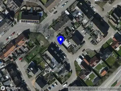 Ambulance met grote spoed naar de Zeebrekersweg in Ouddorp