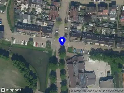 Ambulance met grote spoed naar de De Balk in Wormer