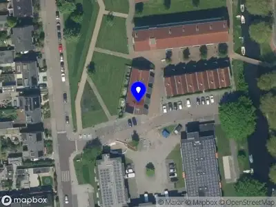 Ambulance met grote spoed naar de Torenplein in Wormer