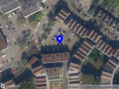 Ambulance met grote spoed naar de Stroveer in Rotterdam