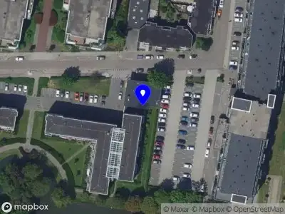 Ambulance met gepaste spoed naar de Vijverplantsoen in Dordrecht