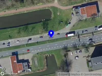Ambulance met gepaste spoed naar de Groene Kruisweg in Rotterdam
