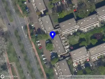 Ambulance met gepaste spoed naar de Robert Schumanring in Vlaardingen