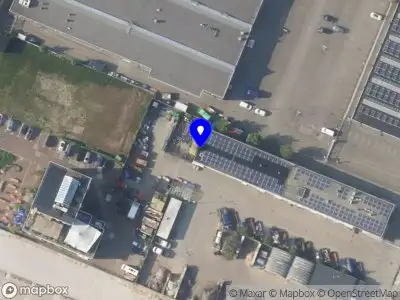 Brandweer en politie met grote spoed naar de Energieweg in Huizen