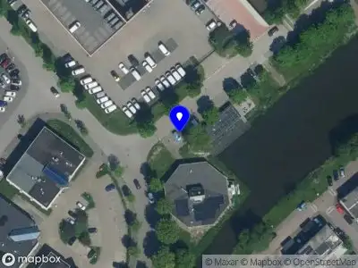 Ambulance met grote spoed naar de Ambachtsweg in Velserbroek