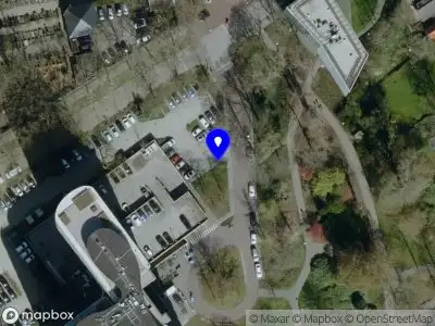 Brandweer met gepaste spoed naar de Frederik van Eedenplein in Eindhoven vanwege een buitenbrand