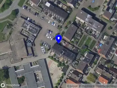 Ambulance met grote spoed naar de Stellingmolen in Papendrecht