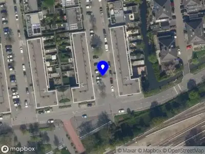 Ambulance met grote spoed naar de Salvador Allendestraat in Rotterdam